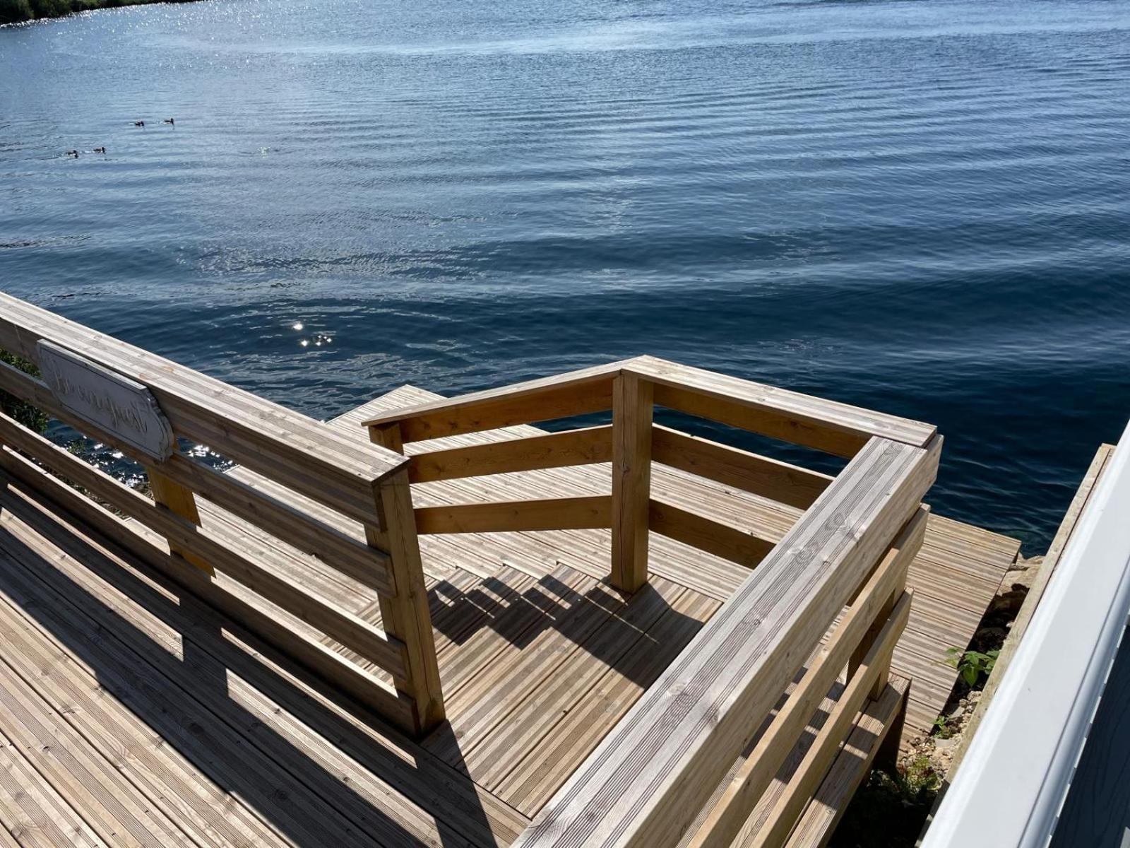 Lakeside Holiday Home With Hot Tub Tattershall Dış mekan fotoğraf